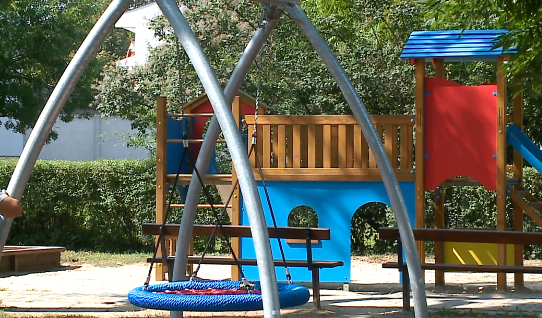 Eötvös téri játszótér átadás 